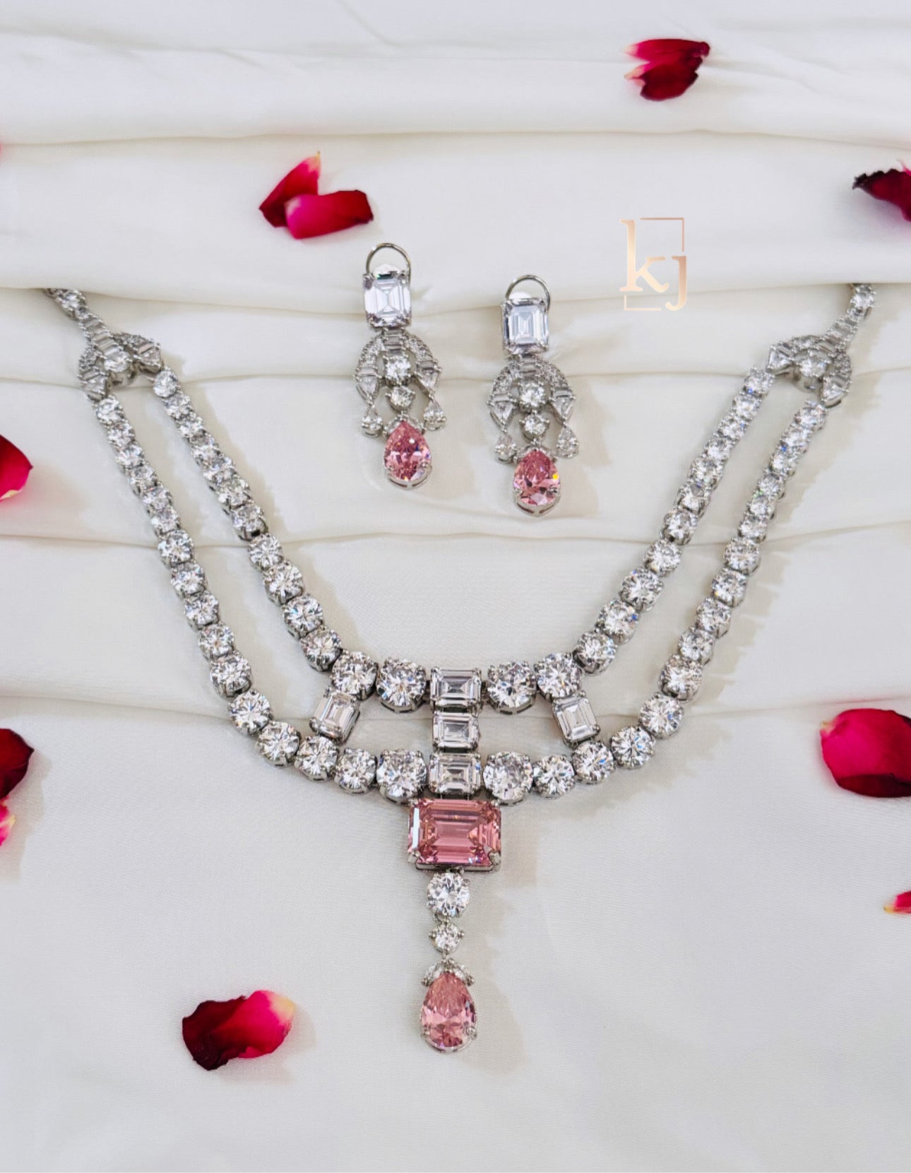 Flossie Necklace set
