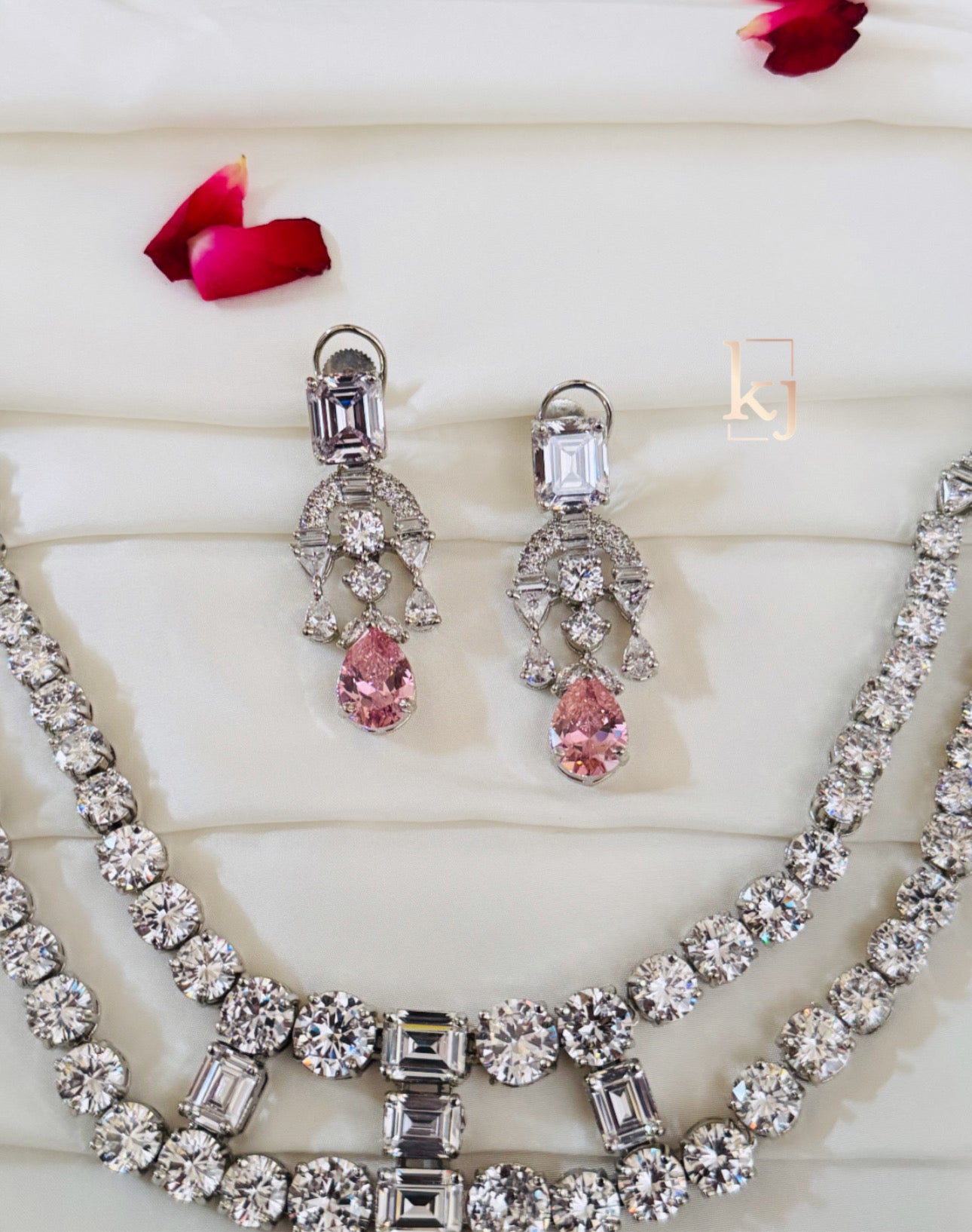 Flossie Necklace set