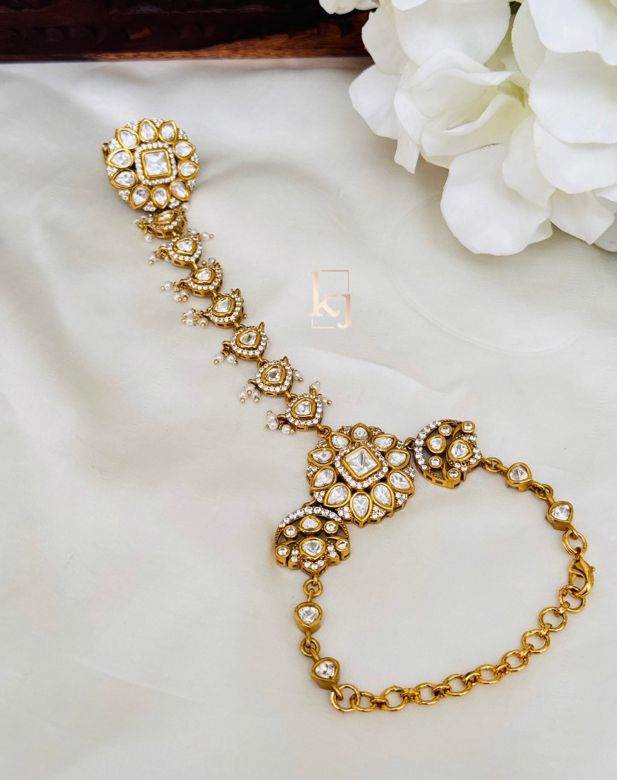 Manya hathphool bangle single