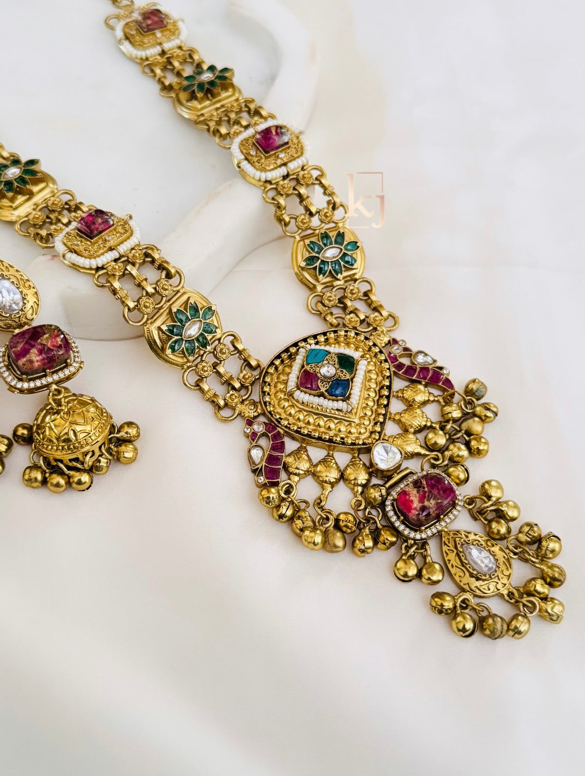 Beatrix necklace set