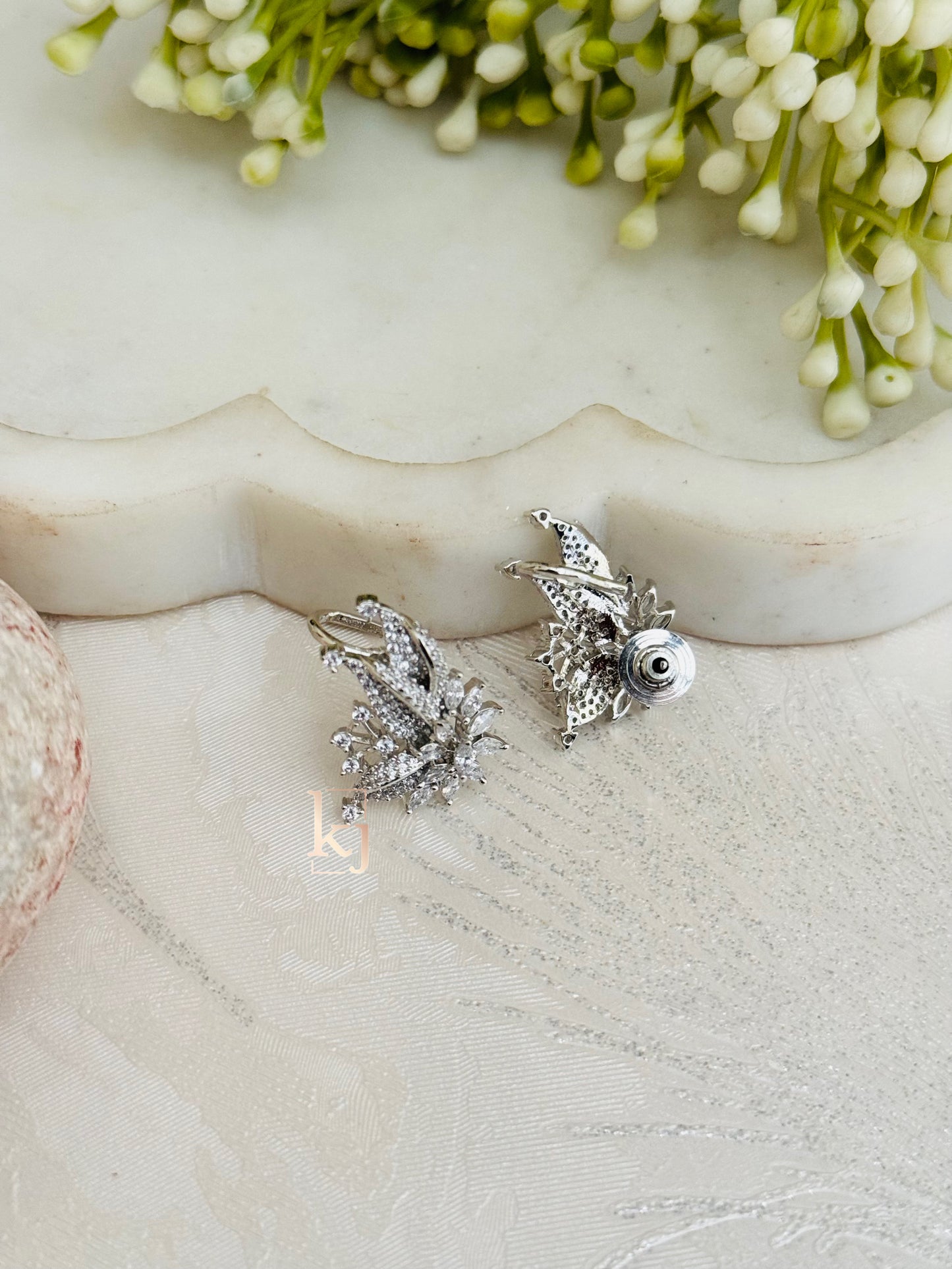 Valeria earcuff earrings