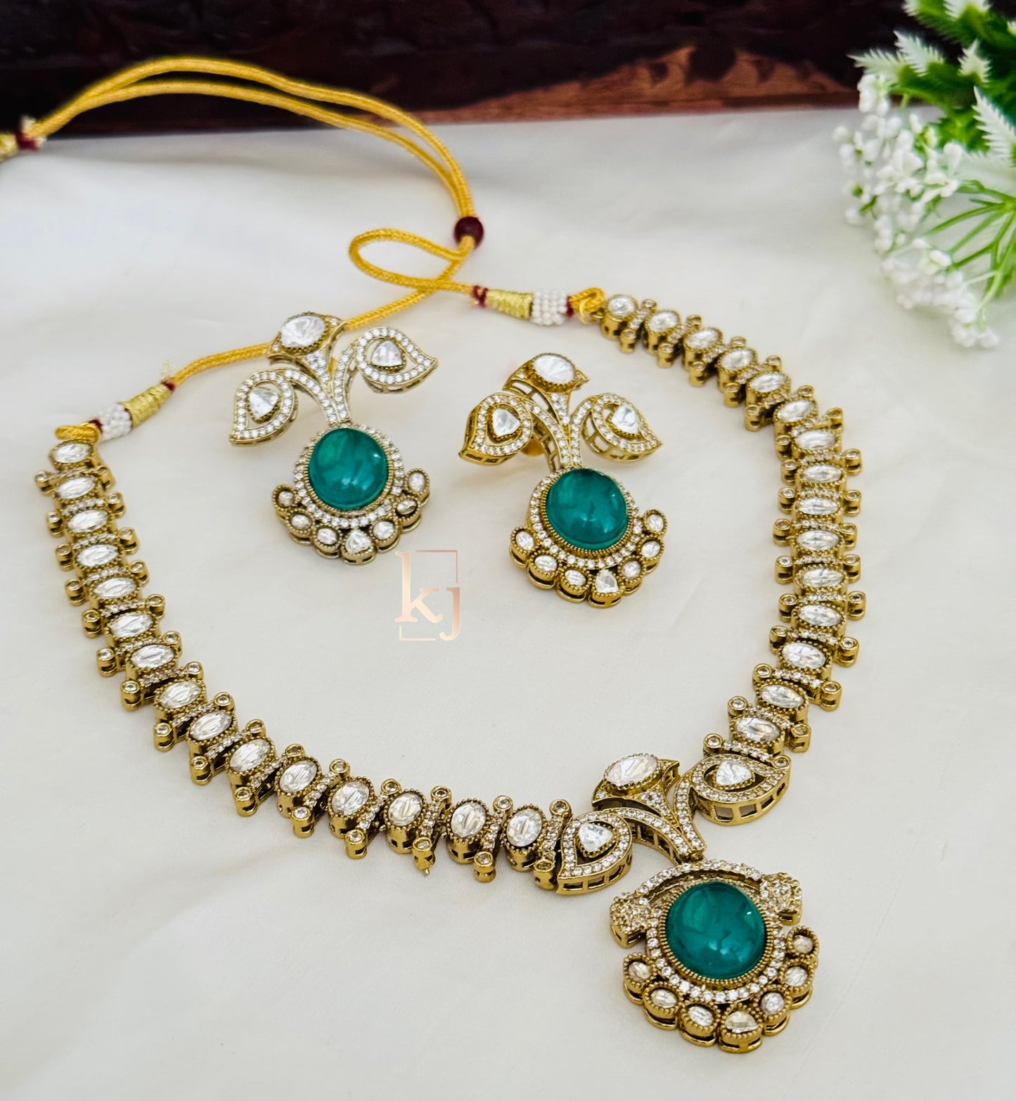 Hannah necklace set