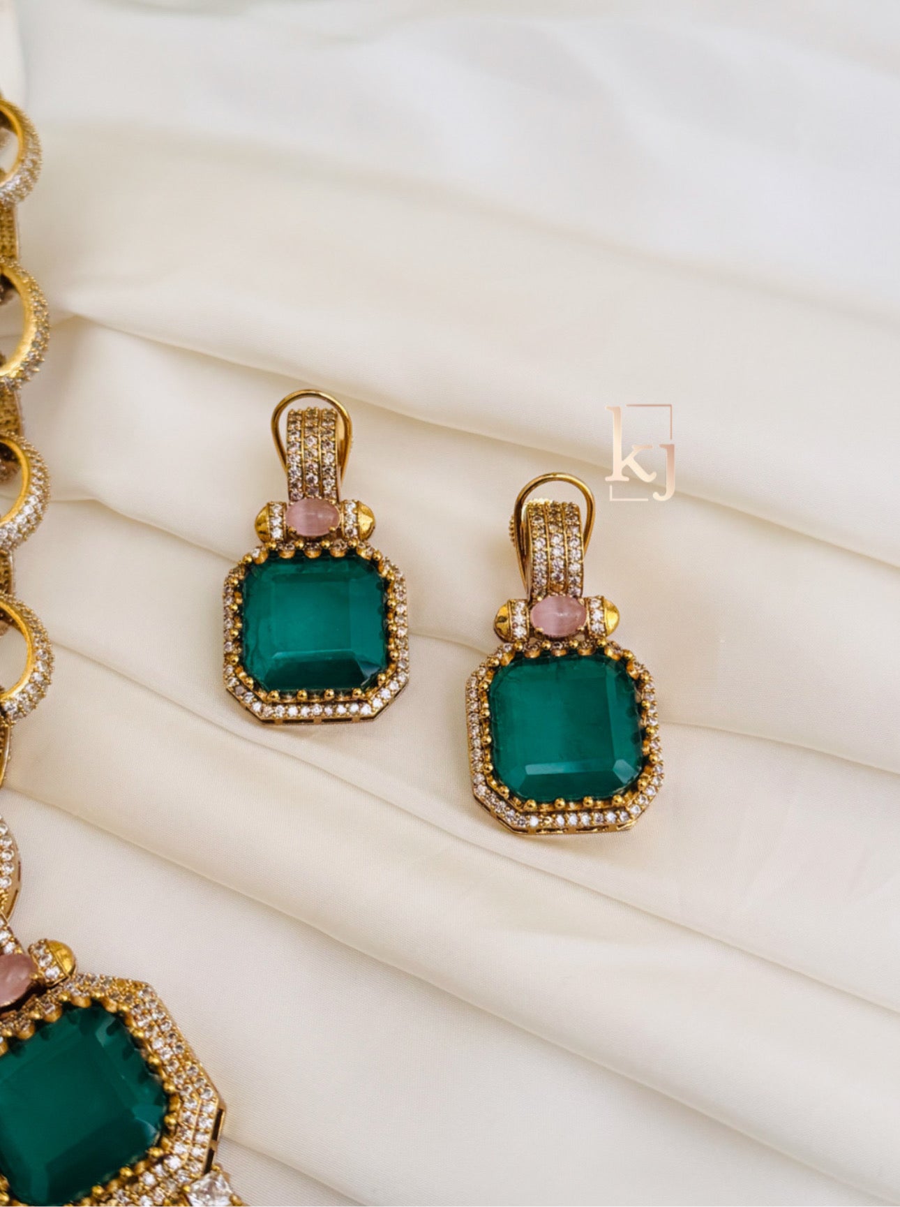 Blossom Pendant set