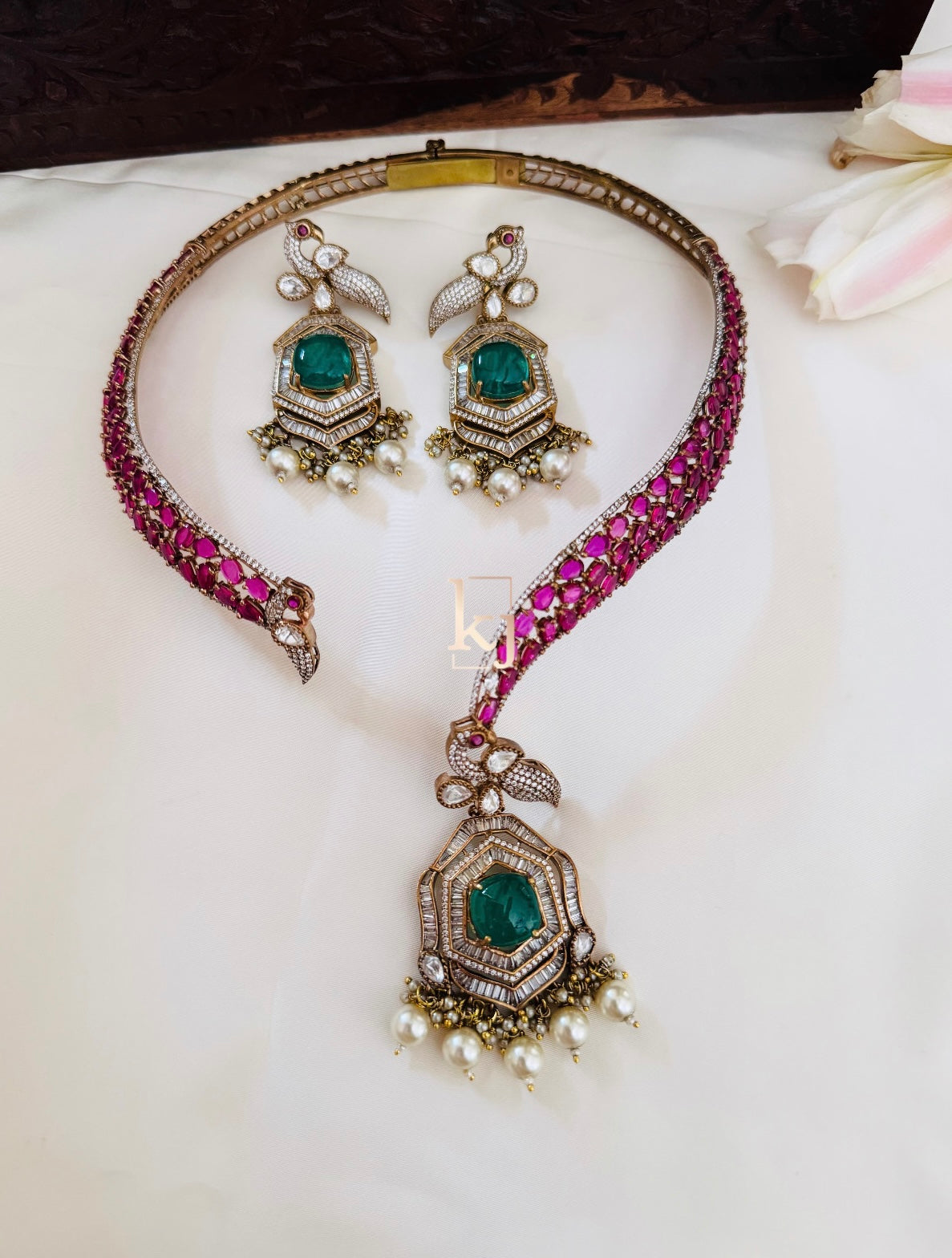 Delaney necklace set
