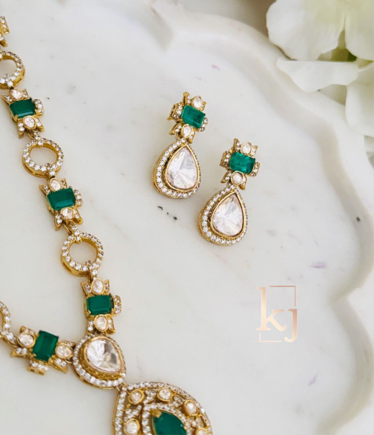 Zelie Necklace set