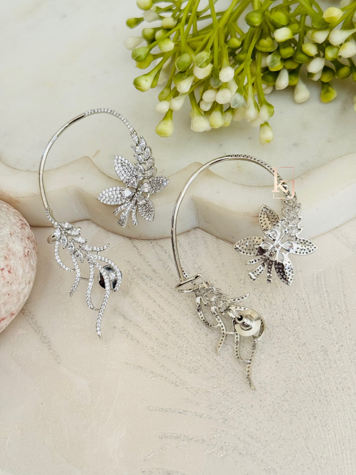 Yanik earcuff earrings set