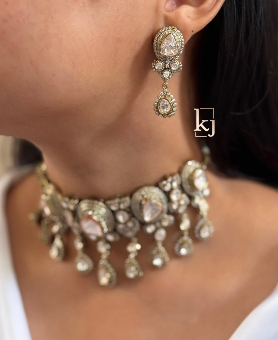 Sarai choker set