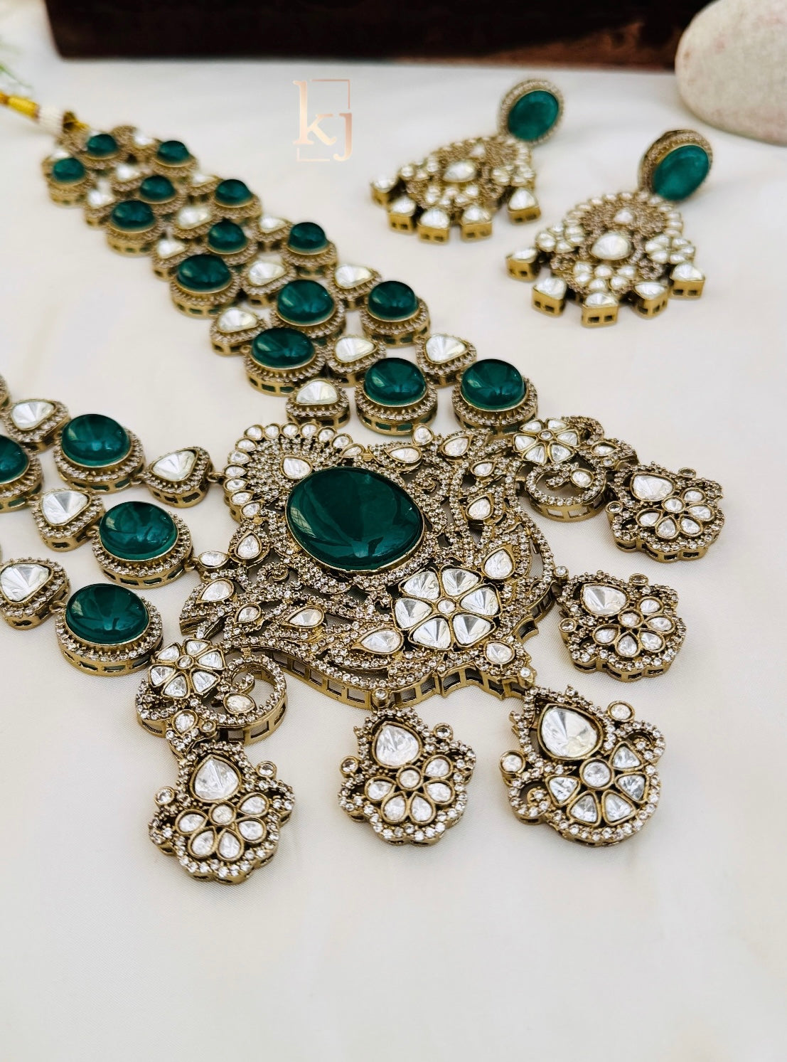 Zarah Necklace set