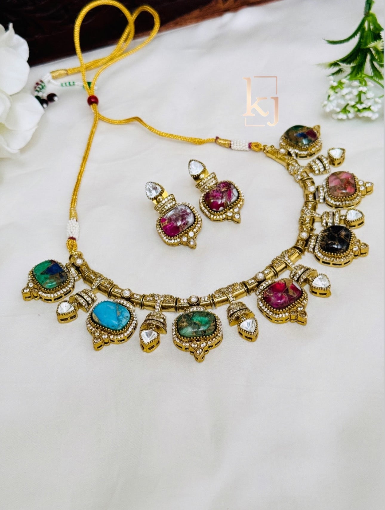 Helene necklace set