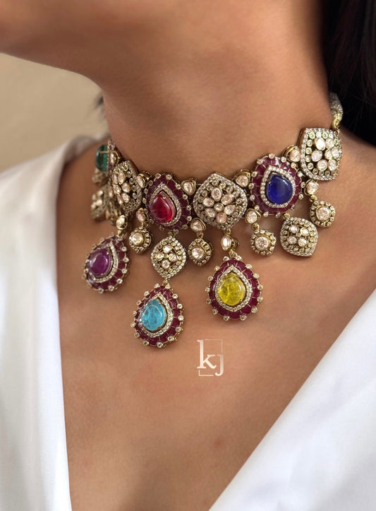 Posy choker set