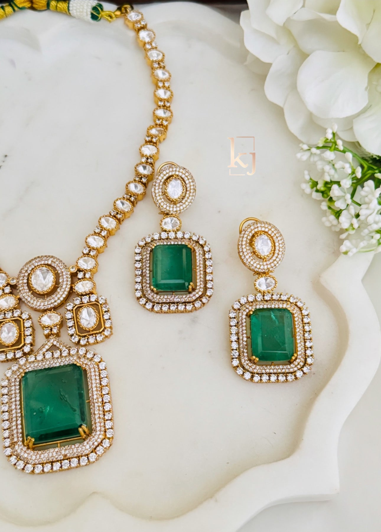 Xina Necklace set