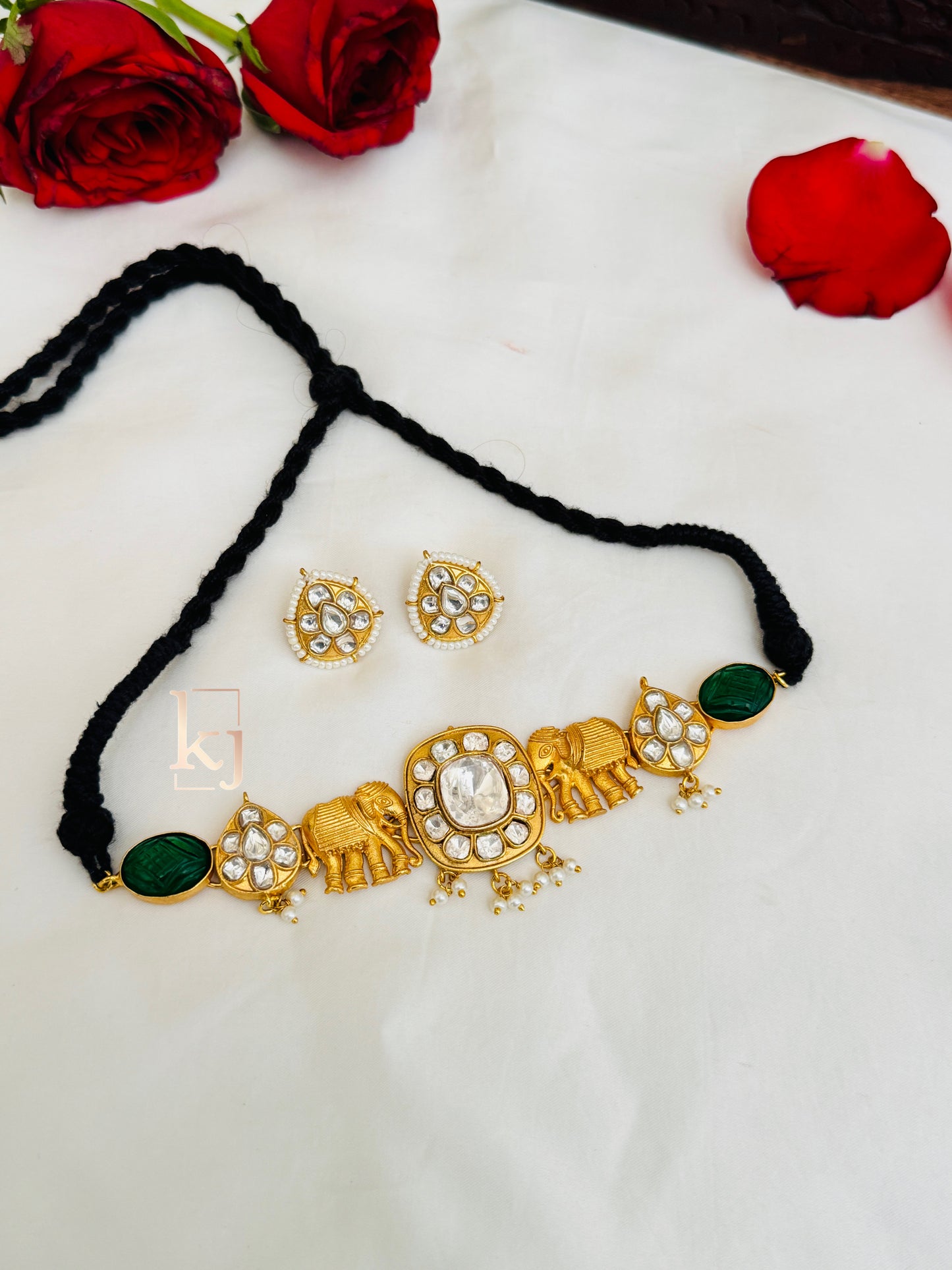 Melany Choker set