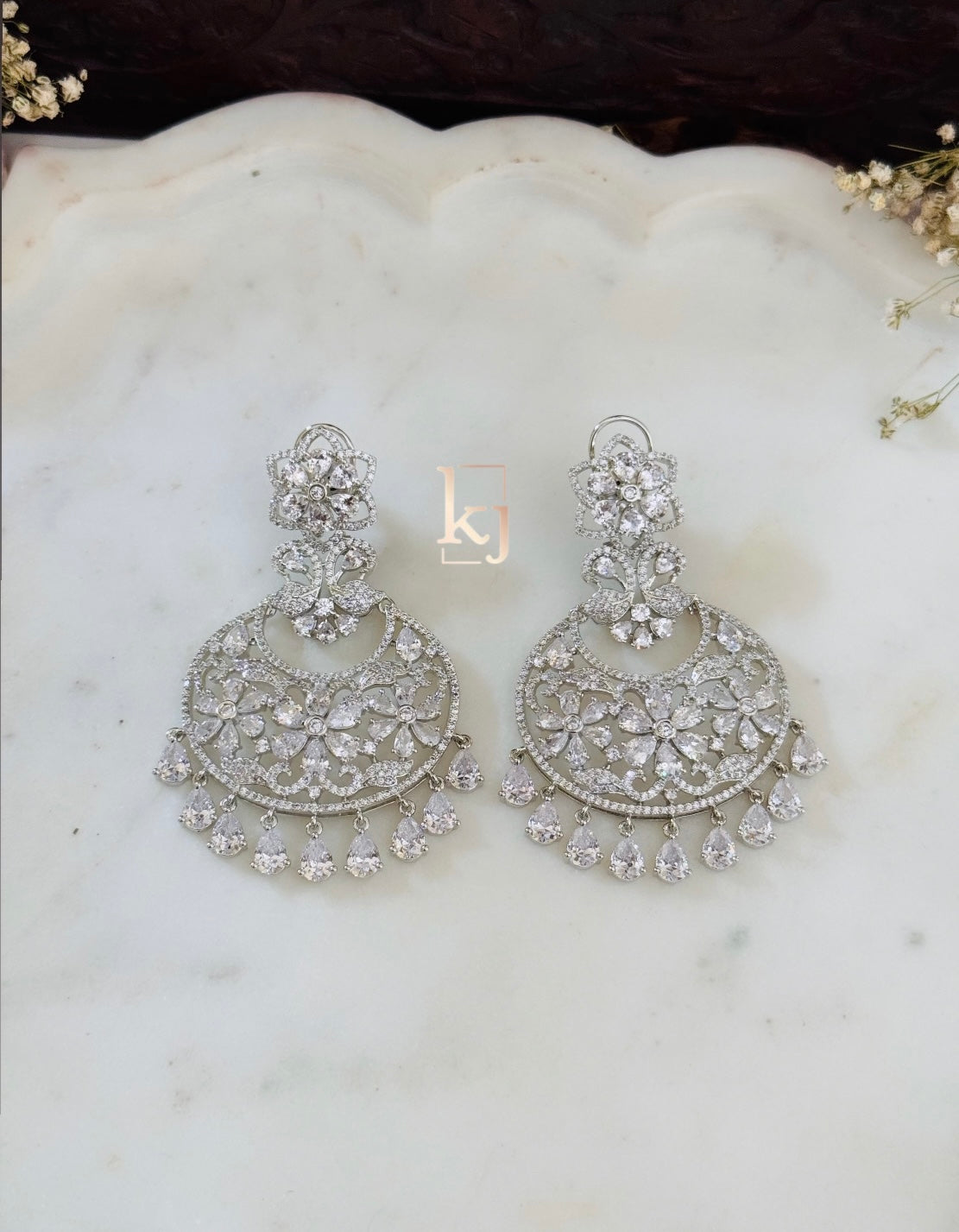 Rebeca Earrings with maang tikka set