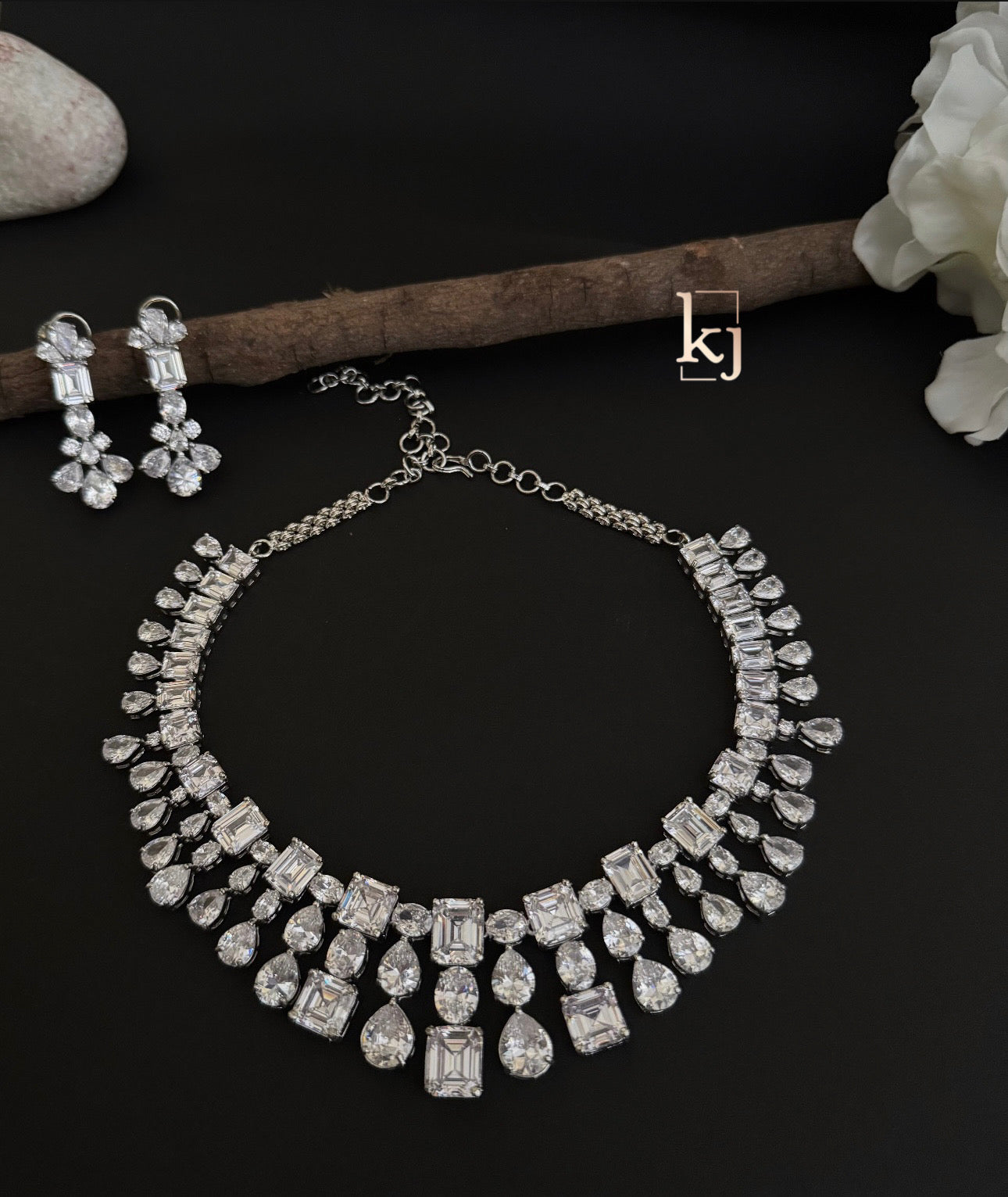 Riona Necklace set