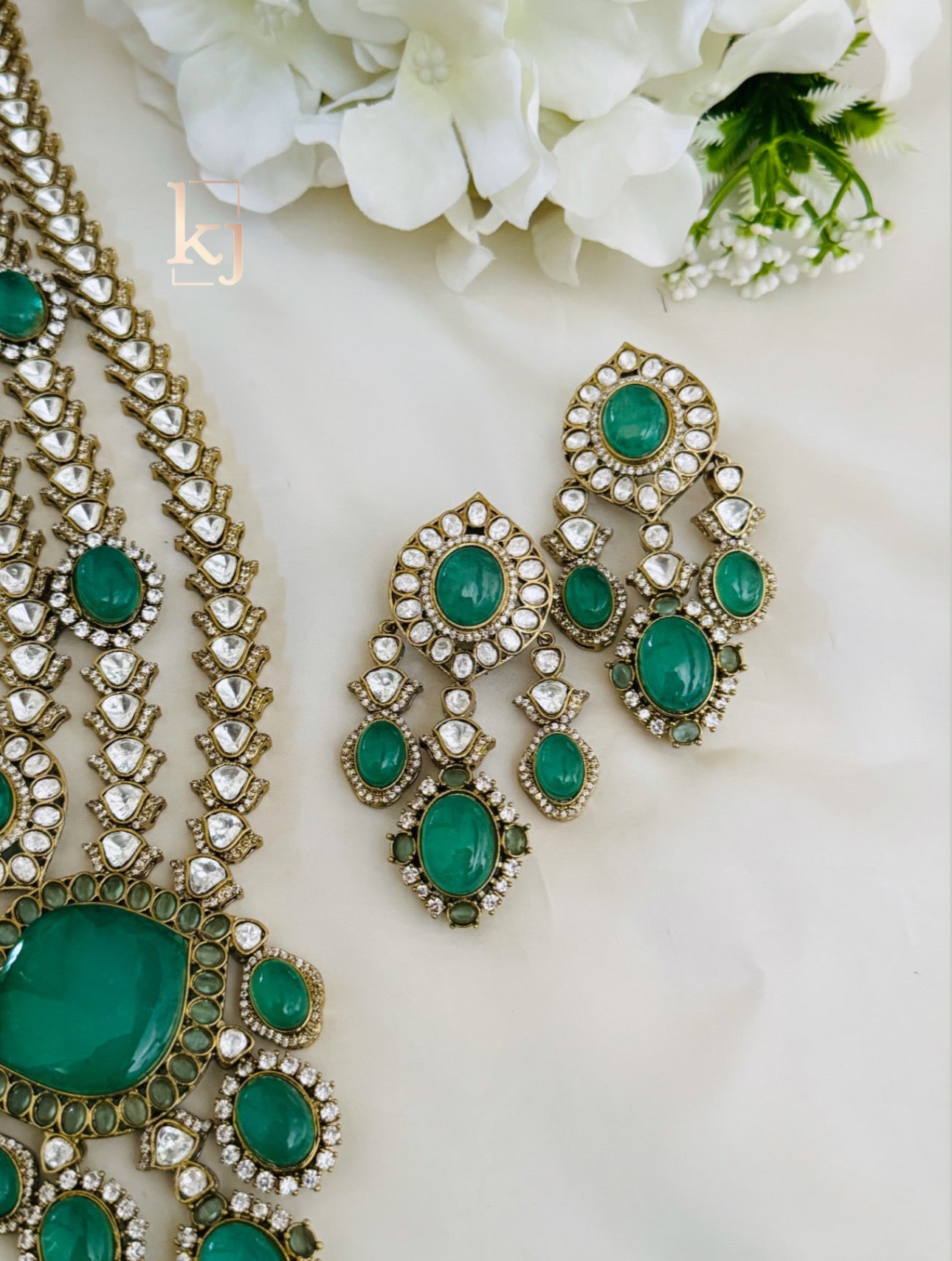 Noemi Necklace set