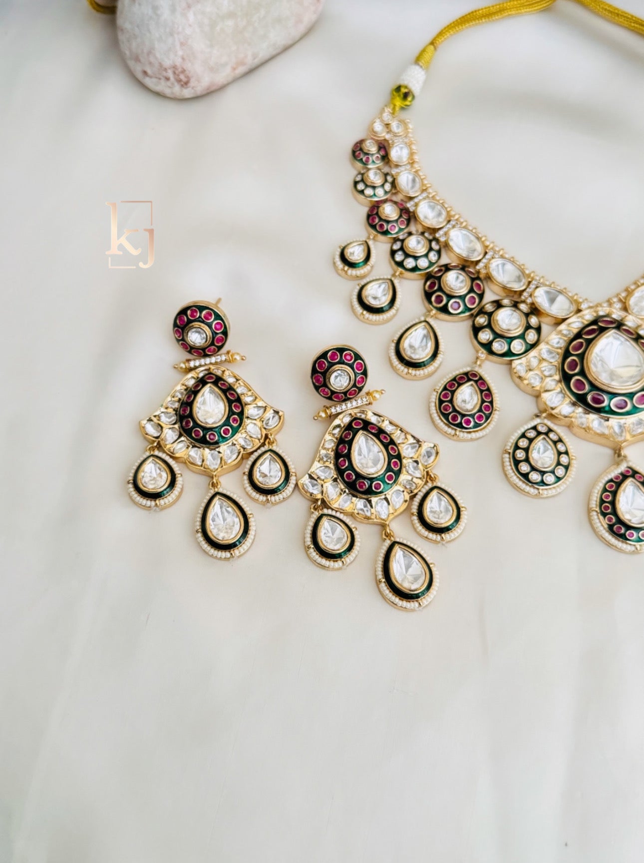 Kalmia Necklace set