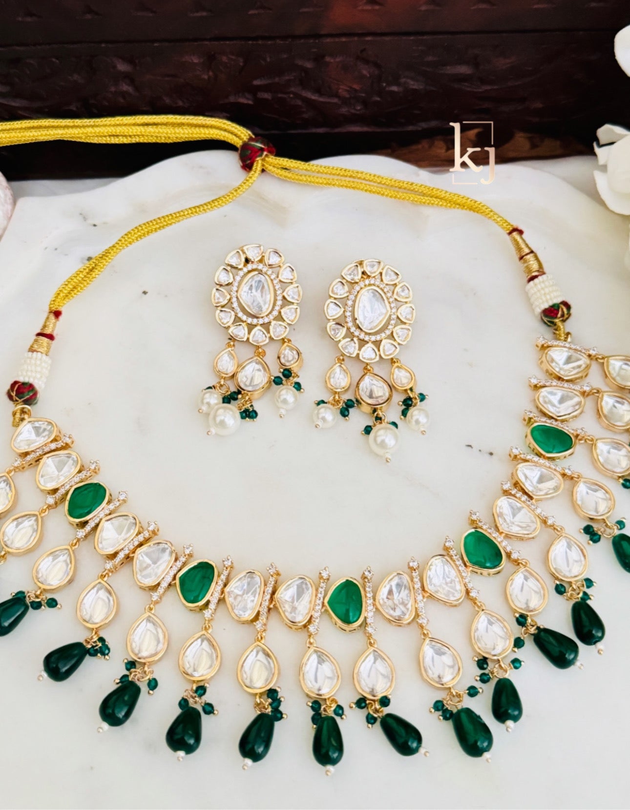 Zhuri Necklace set
