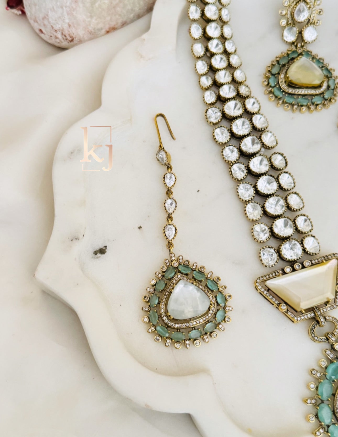 Niwa Necklace set