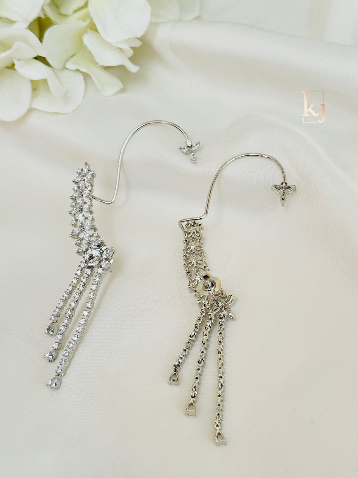 Zirin ear cuff earring