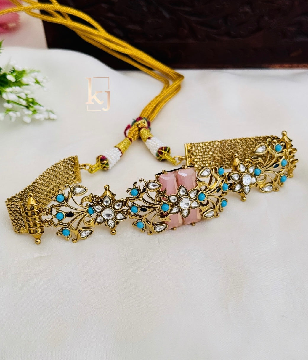 Adaa choker set