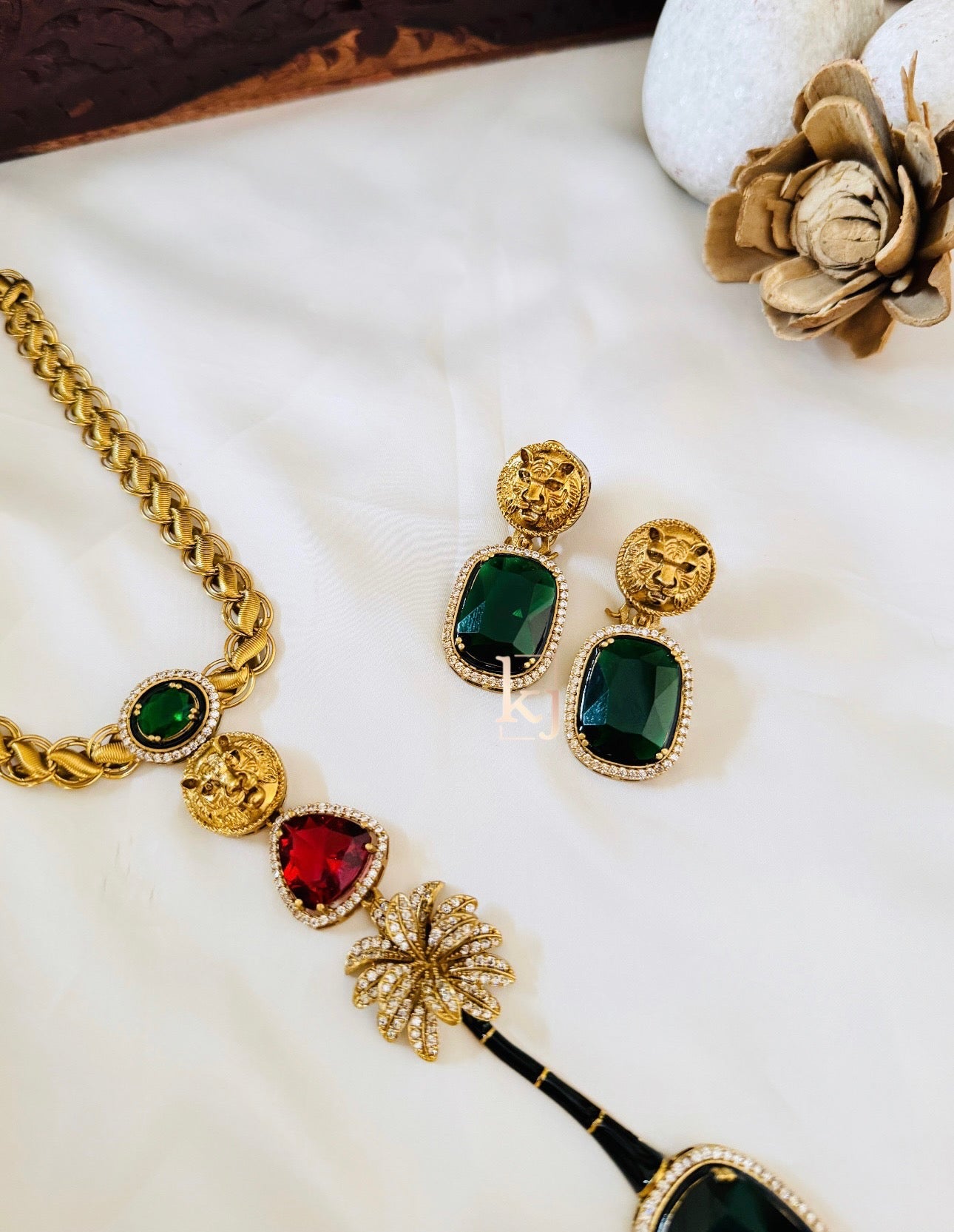 Aurora Necklace set