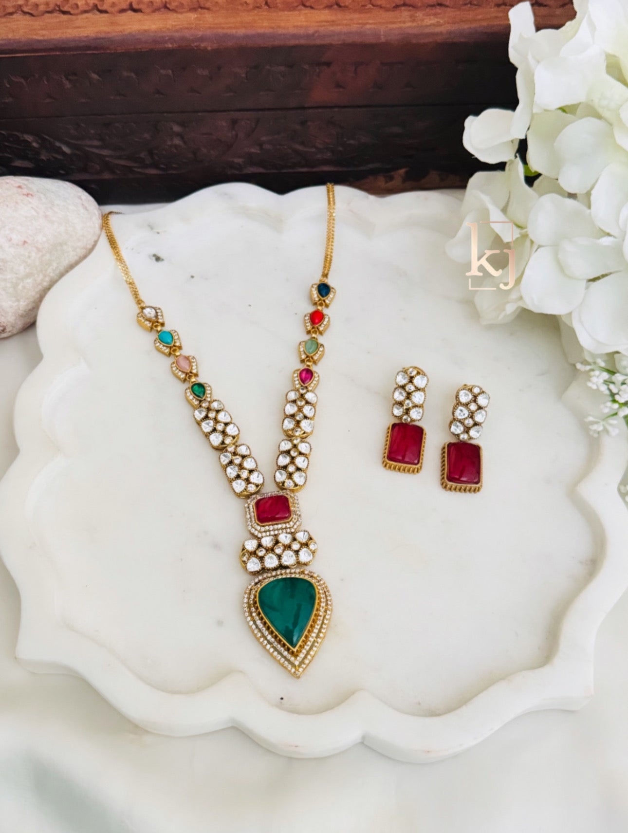 Effie necklace set