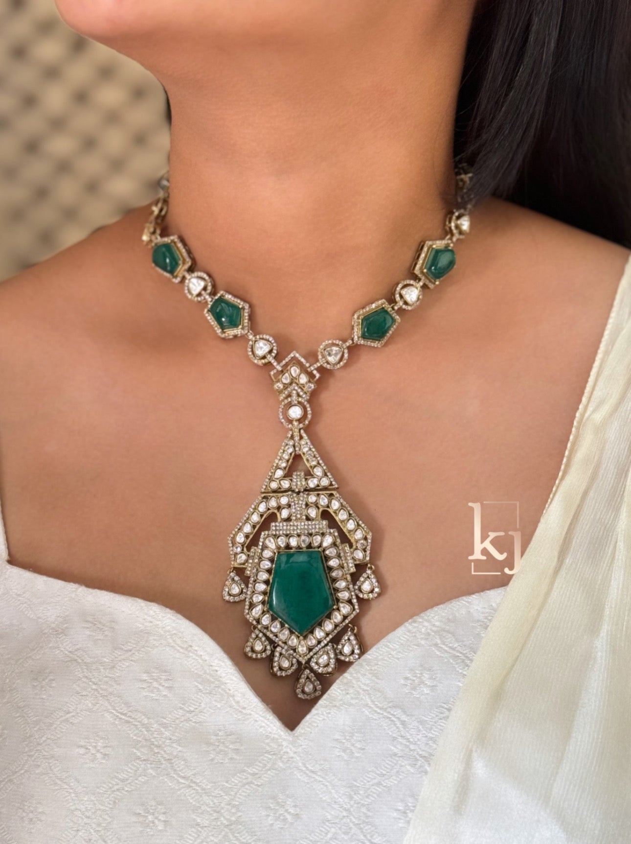 Leola pendant set