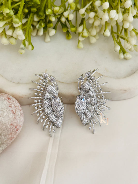 Even earcuff earrings