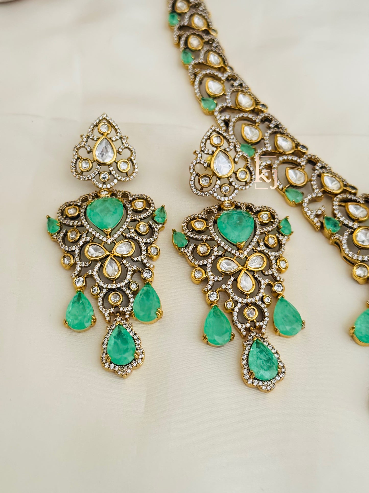 Janelle necklace set