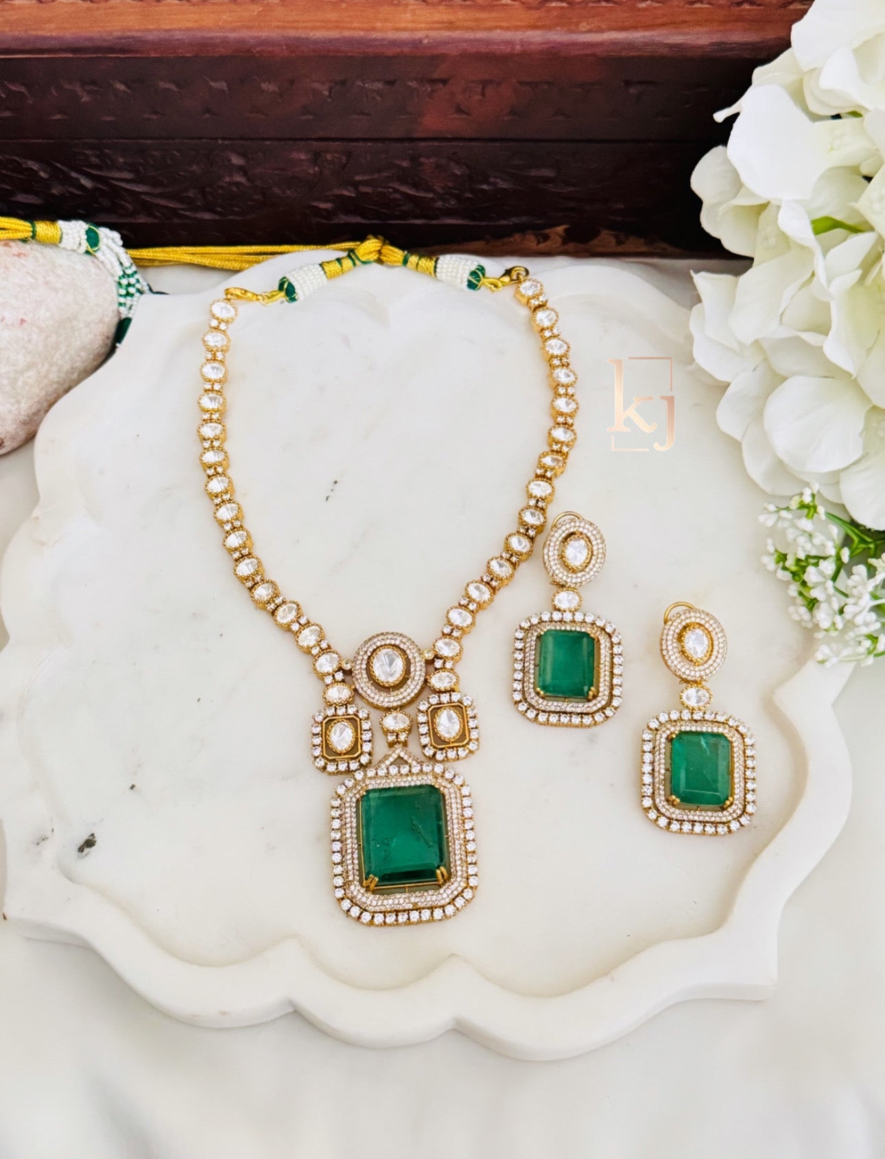 Xina Necklace set