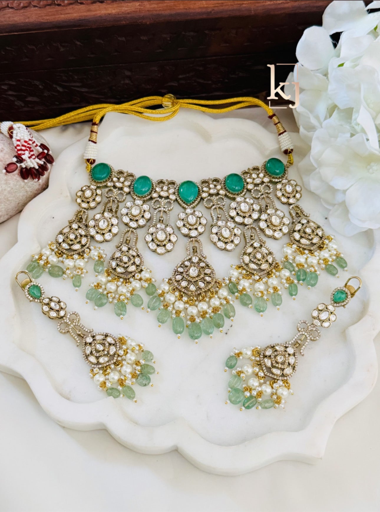 Leona necklace set