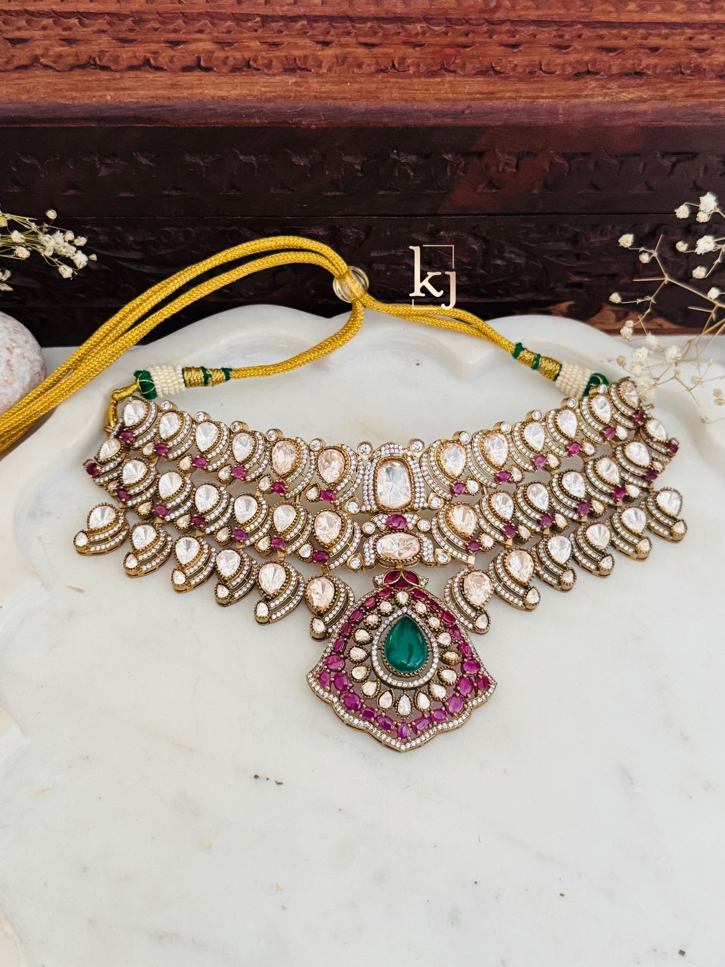 Elsepeth choker set