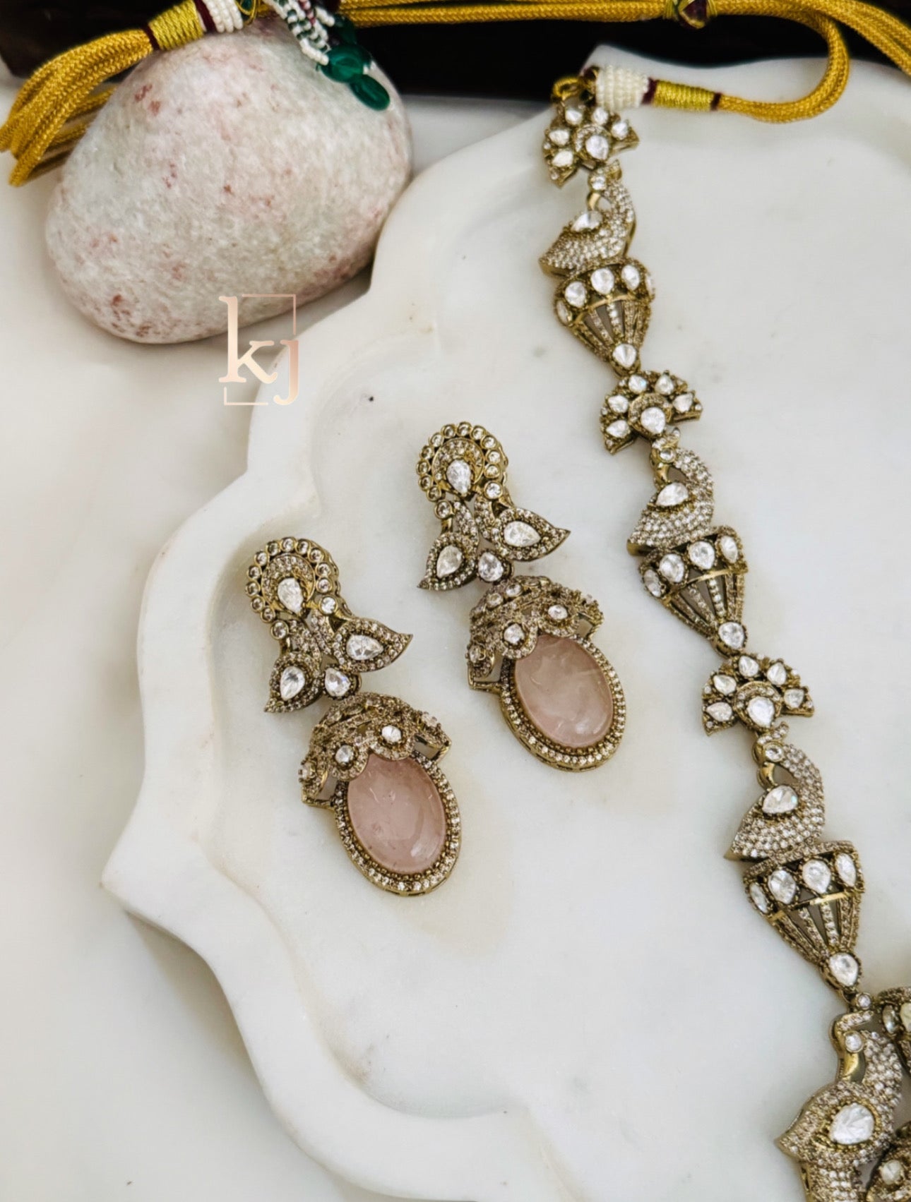 Nicolette necklace set