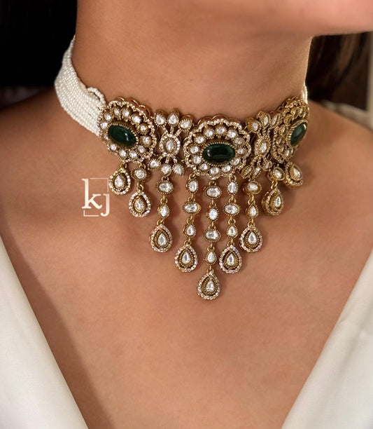 Aston choker set