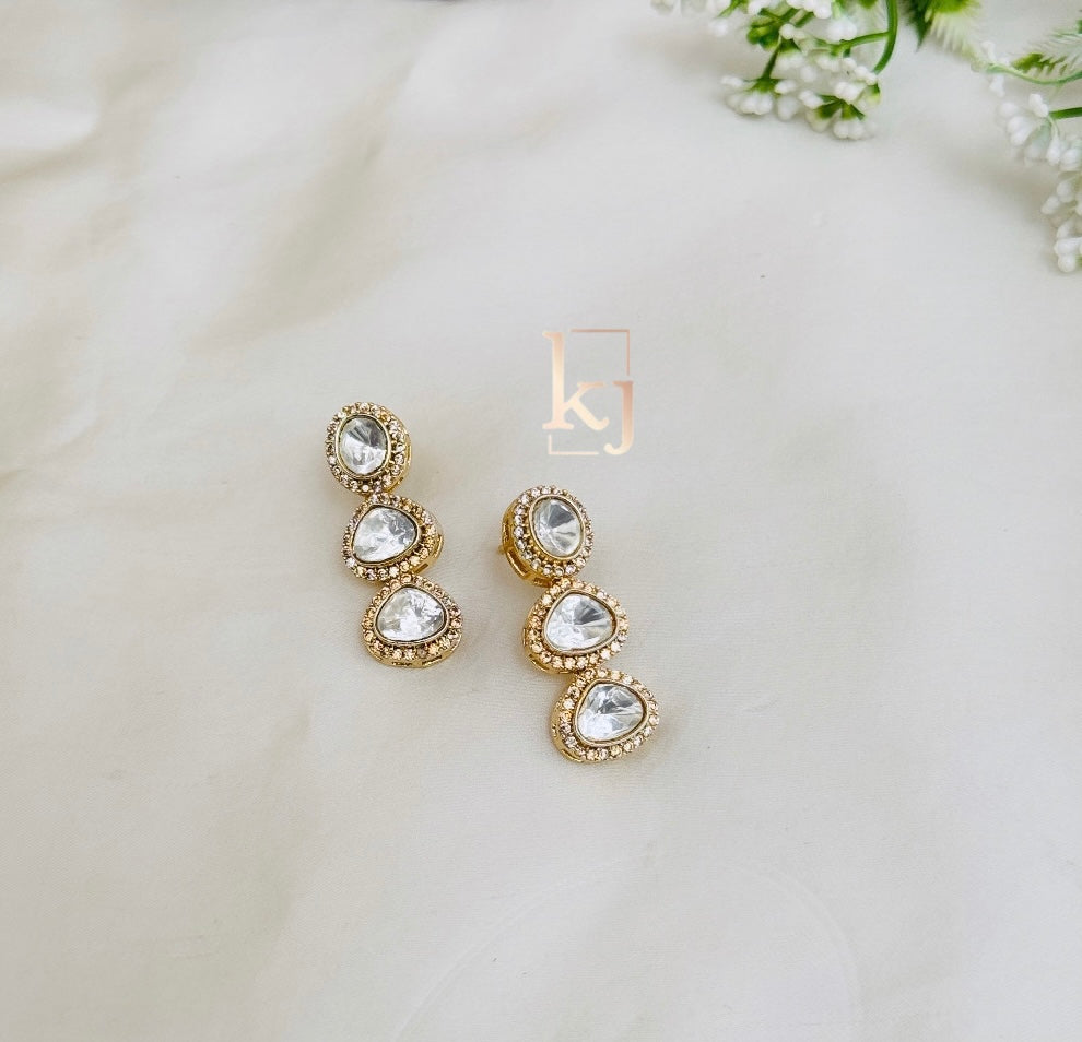 Soha earrings set