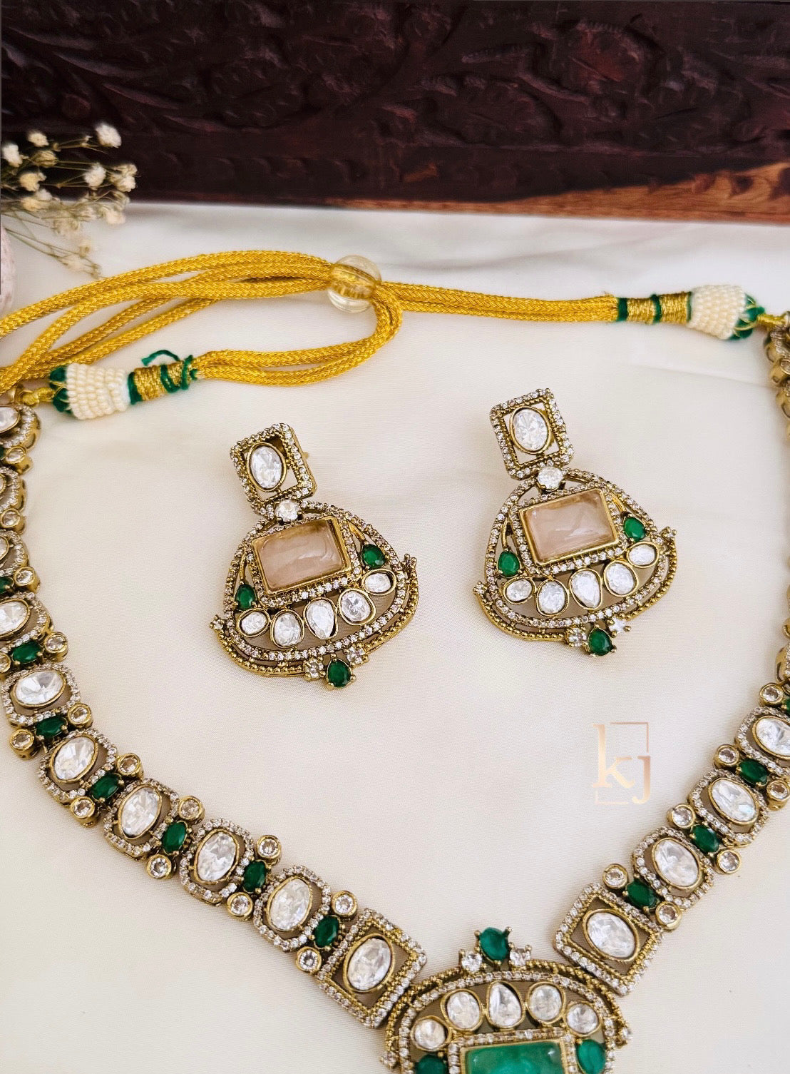 Everly pendant set