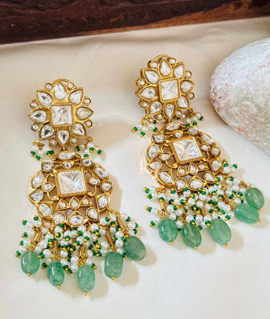 Eshvika earrings set