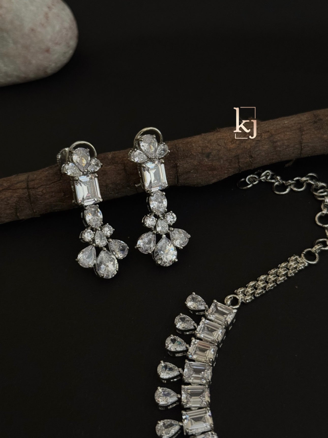 Riona Necklace set