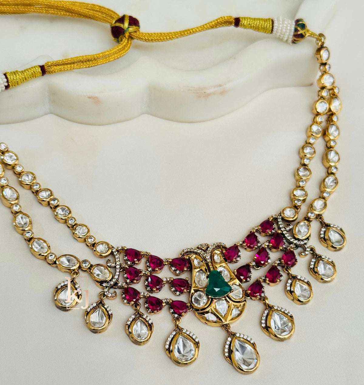 Enzi necklace set