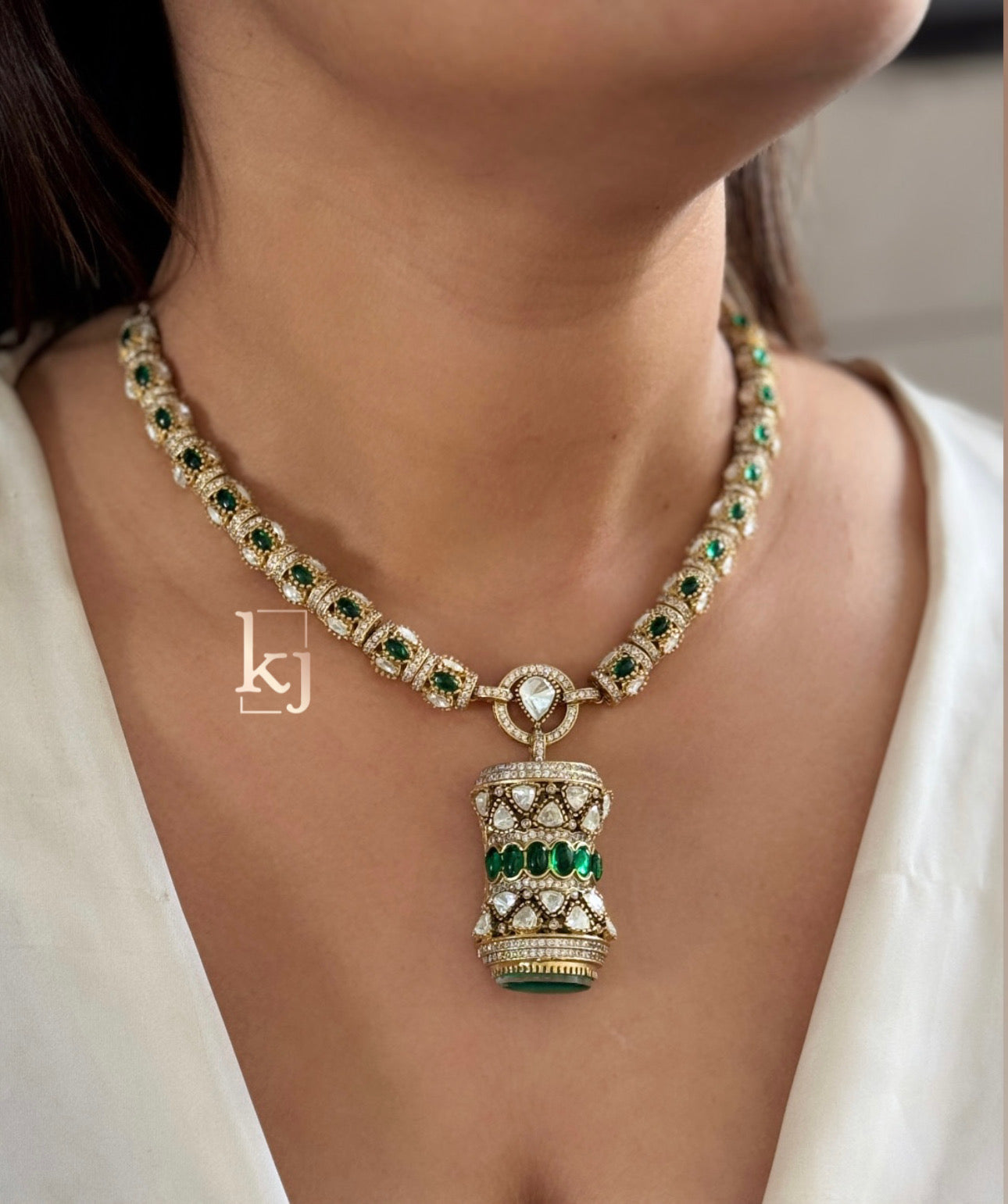 Freyja pendant set