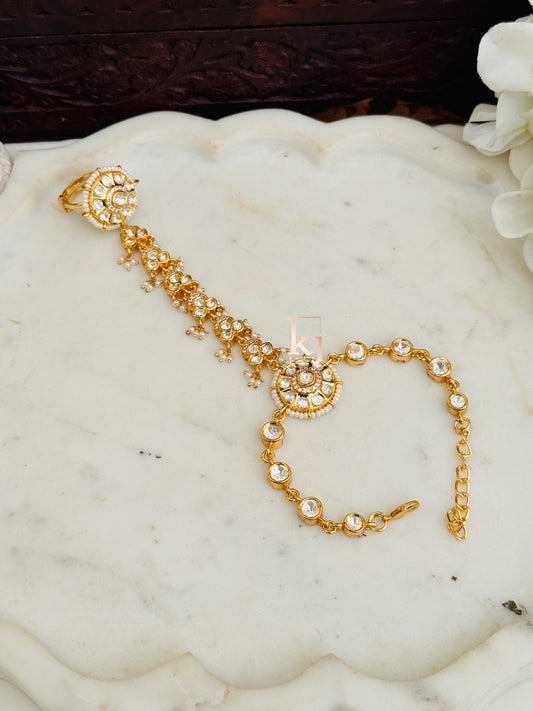 Delfina hathphool single