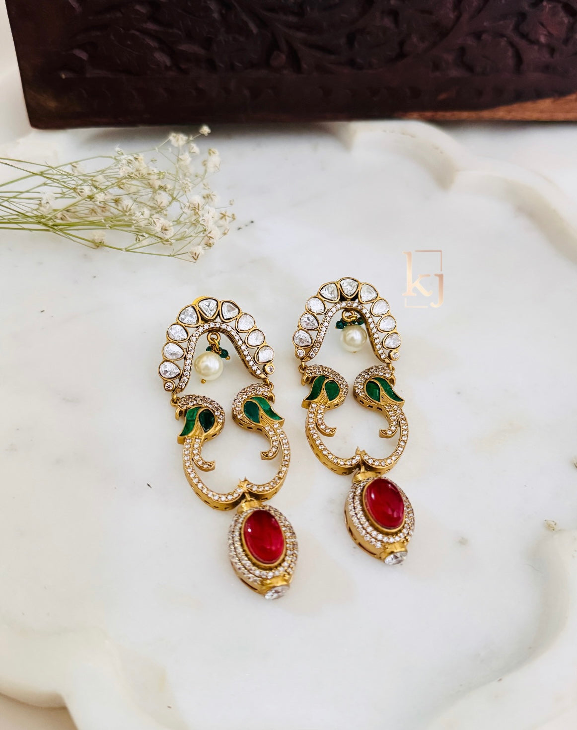 Meaa earrings set