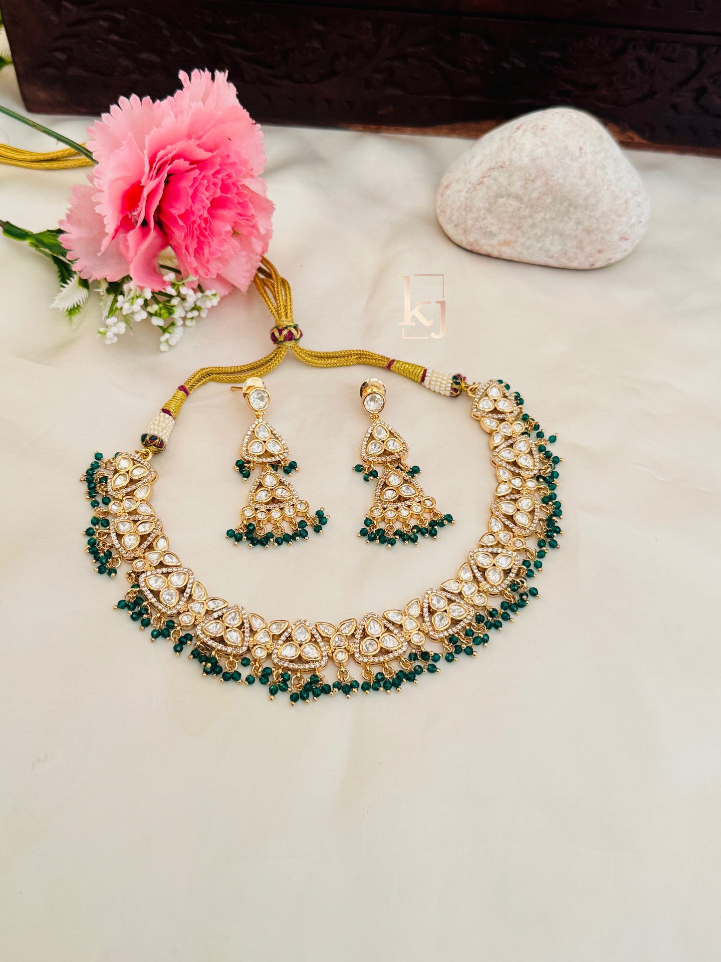 Nagma necklace set