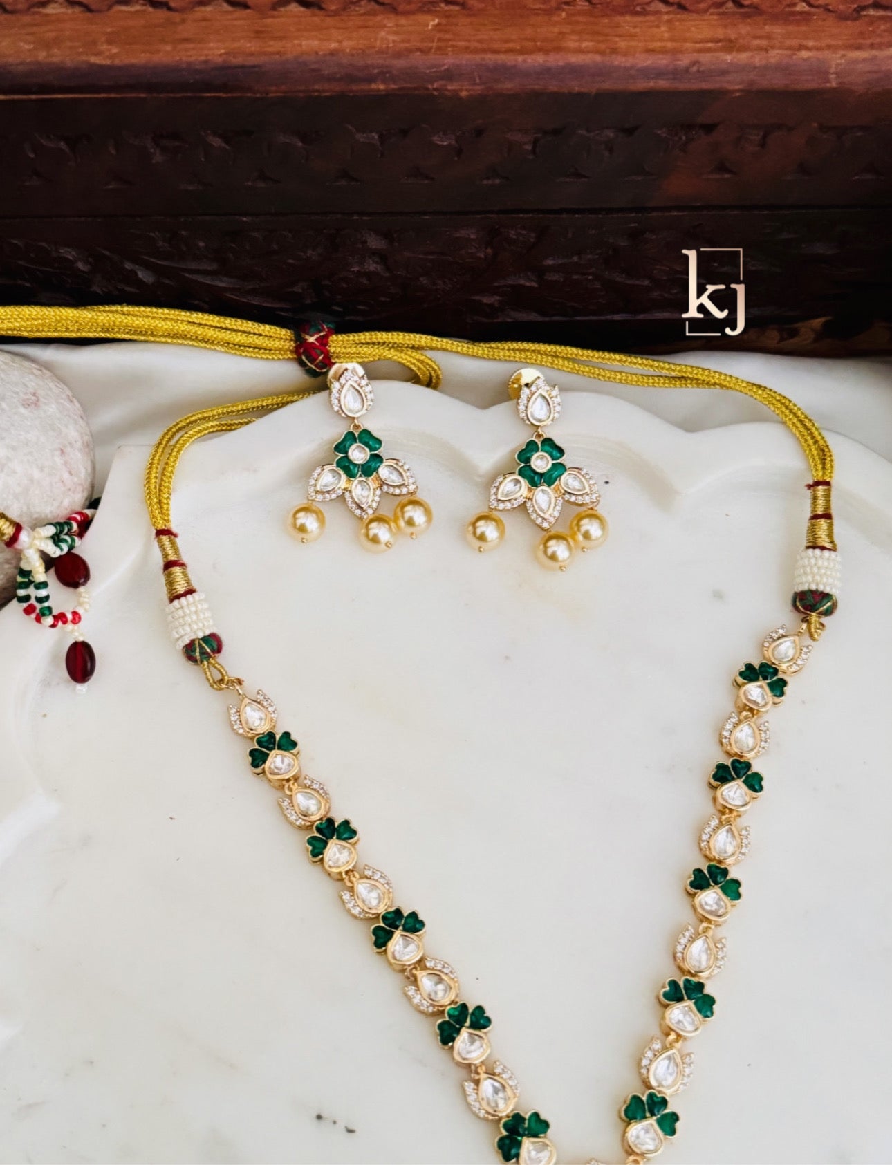 Jazi Necklace set