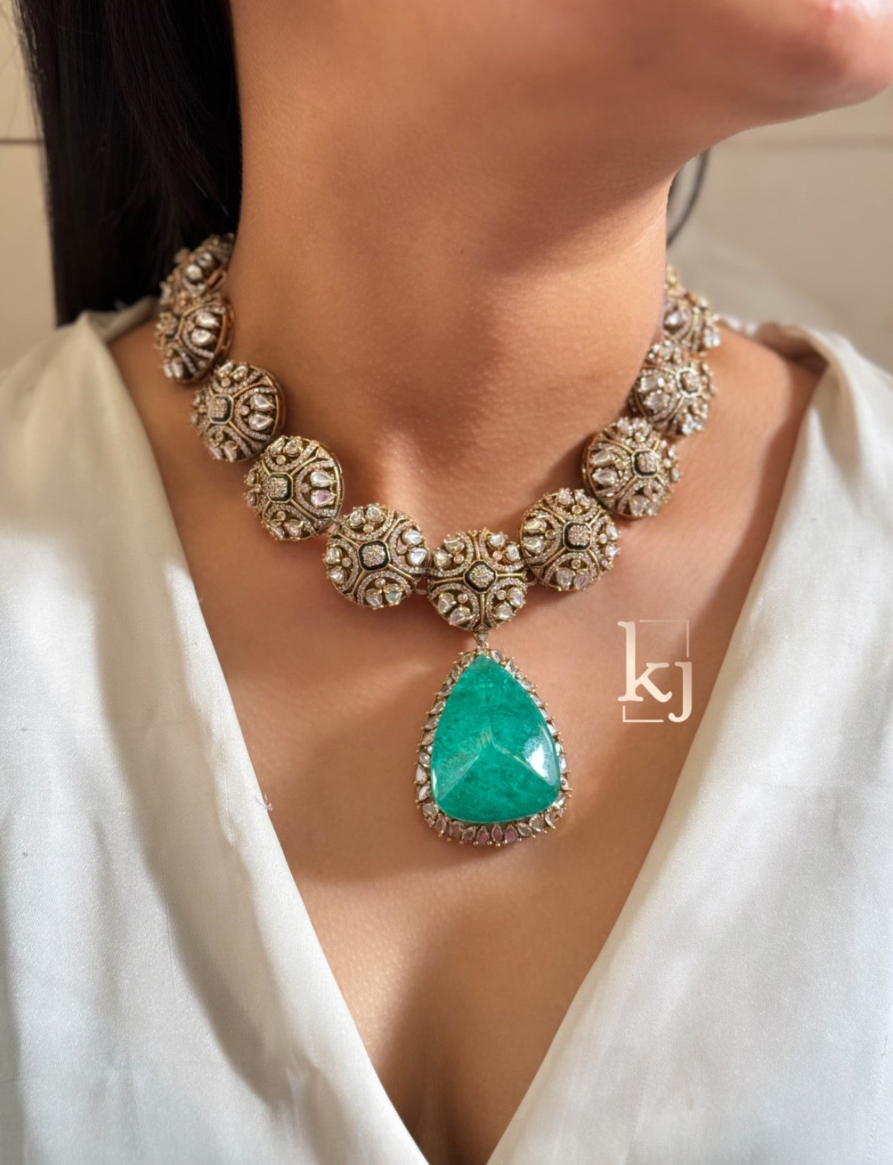 Twila necklace set