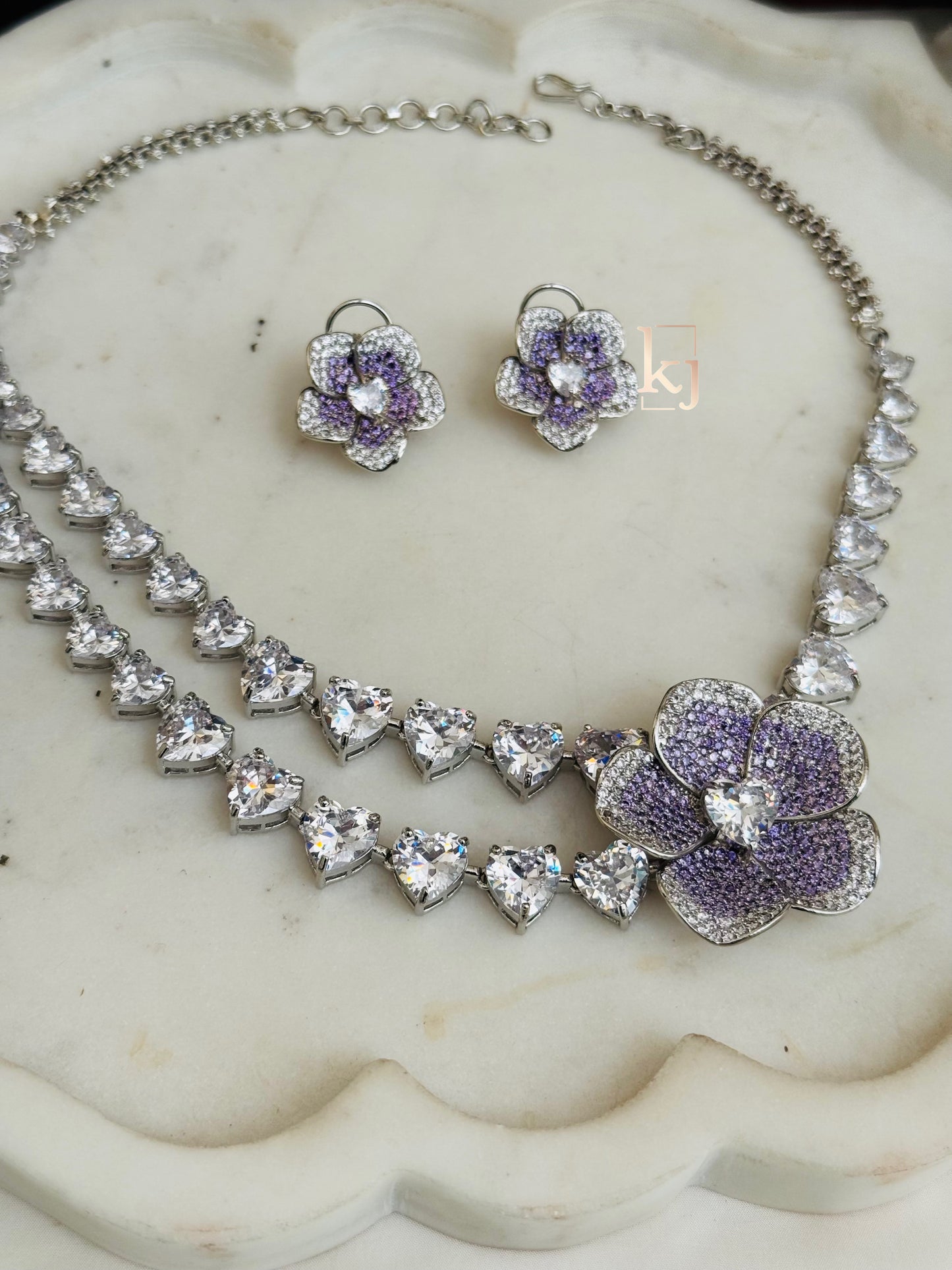Ivaan necklace set