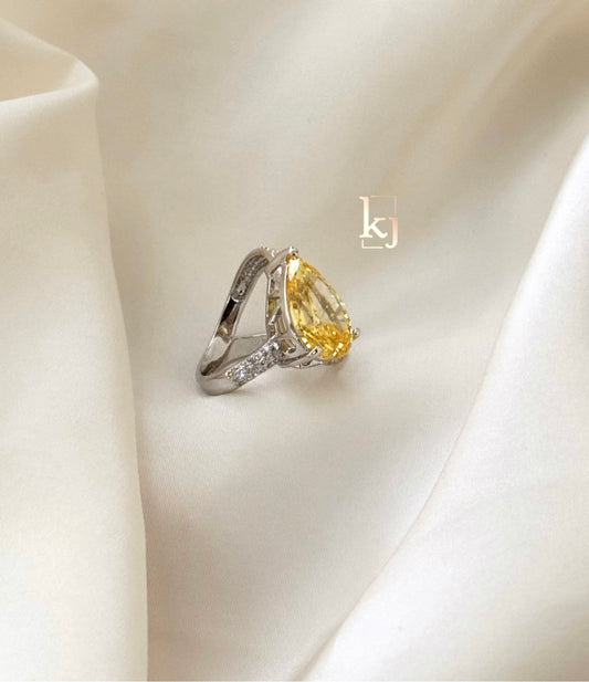 Aurelia ring