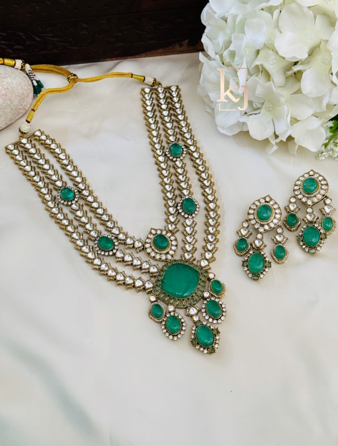 Noemi Necklace set