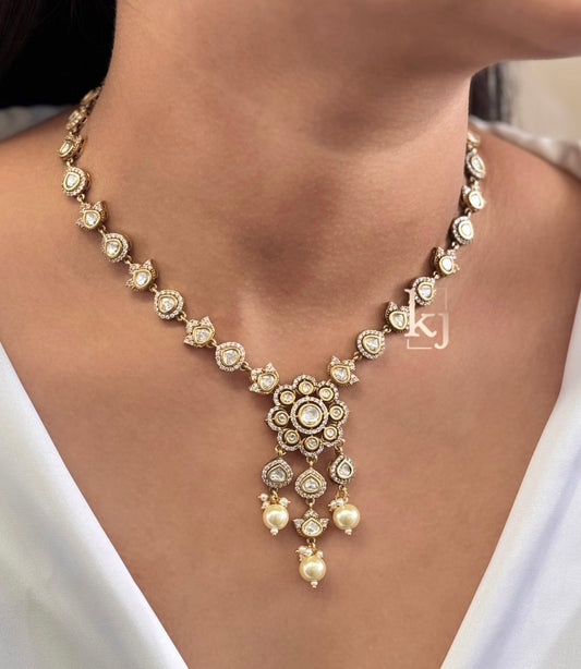 Flavi necklace