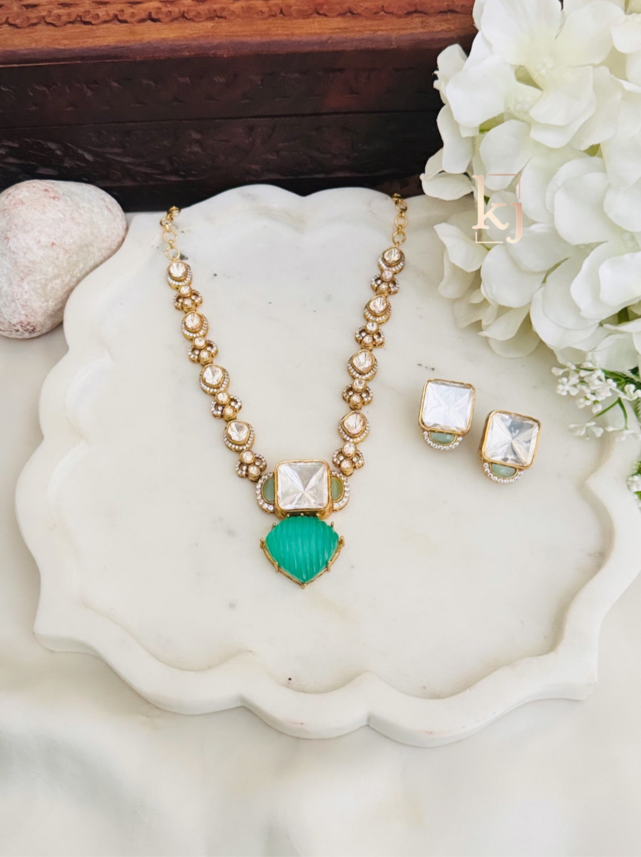 Maia necklace set